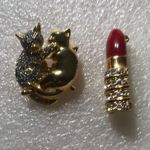 Vintage broaches -2 pins